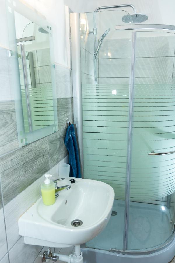 Olivia Apartman Apartment Sarospatak Luaran gambar