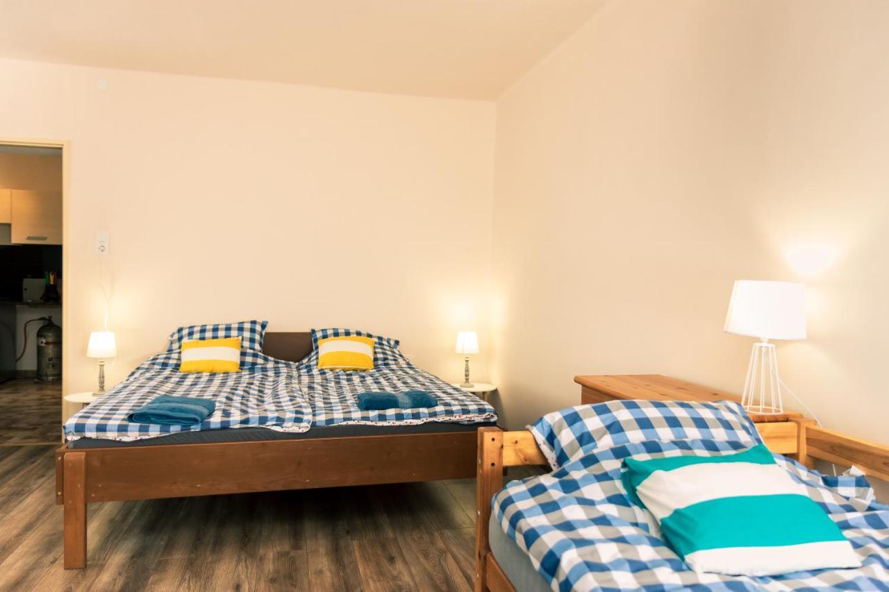 Olivia Apartman Apartment Sarospatak Luaran gambar